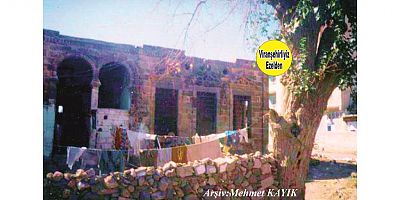 Viranşehir Gölbaşı Mahallesinde Bulunan Paşakonağının Eski Fotoğrafları