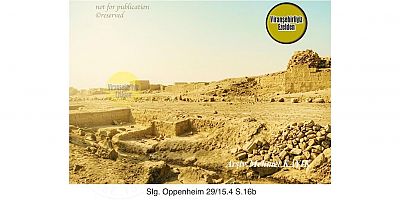 Viranşehir Kale ve Tekye Mahallesi Tarafında Bulunan Doğu Surlarına Ait 1890 lı Yıllarda Çekilmiş Bir Fotoğraf 