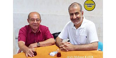 Viranşehir Lisesinde Öğretmenlik Yapmış, Sevilen İnsan Lise Öğretmen Mehmet Ulutaş ve Eski Öğrencisi Mehmet Çoşkun