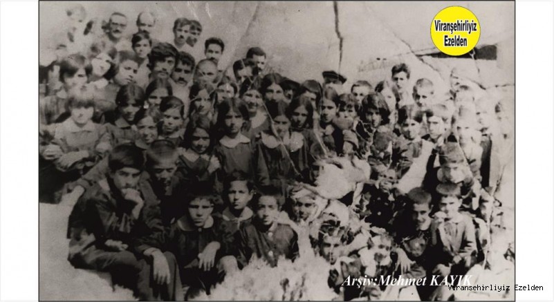 1970 li yıllarda Viranşehir Sakarya İlkokulu Öğretmen Mehmet Cömert, Fethi Oğuz, Abdurrahim Duygu, Abbas Altıkardeş, Eyyüp Altıkardeş, Mahmut Nedim Konuk, Mahmut Nedim Can, Berber Mahmut Yaşar