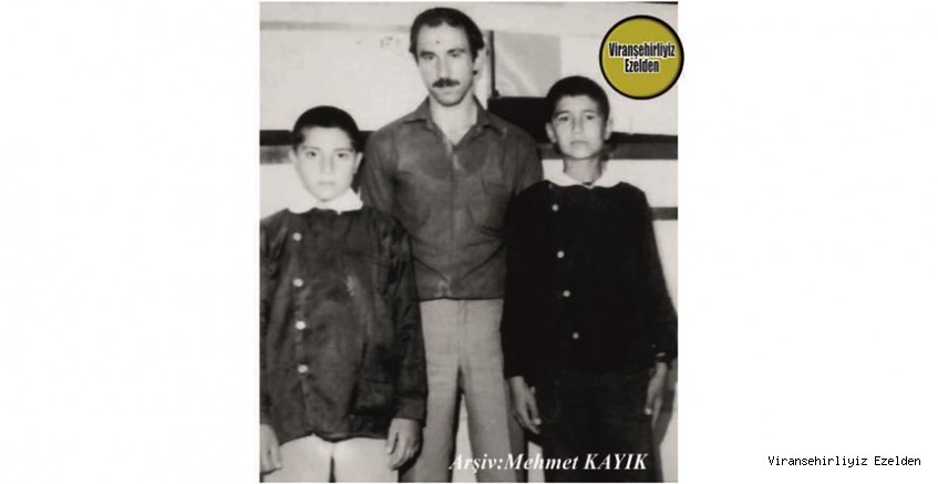 1983 Yılı Viranşehir Dumlupınar İlkokulu Eski Öğrencilerinden, Eyyüp Akdoğan, Nuri Duygu ve Eski Öğretmen Abdulcelil Altınkaynak
