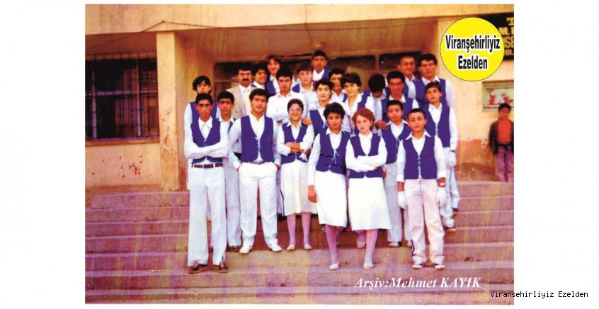 1984 Yılı Viranşehir Lisesi Bando Takımı Eski Öğrencilerinden, Ahmet Orhan, Murat Emiroğlu, Eyyüp Karakurt, Ahmet Göre,n Seyyid Nebati, Ethem Akyürek, Filiz Genç, Halil Göl, Şeyhmus Özkan