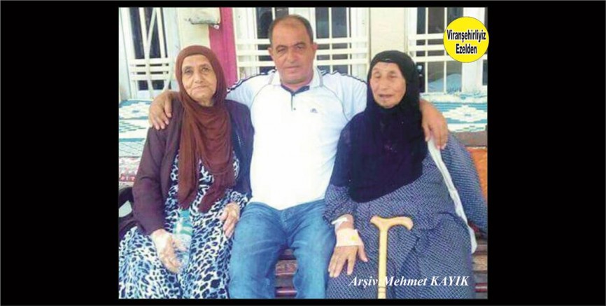 Ahmet Yağan, Annesi Merhume, Şemse Yağan ve Anne Annesi Merhume Hüsniye Kahraman