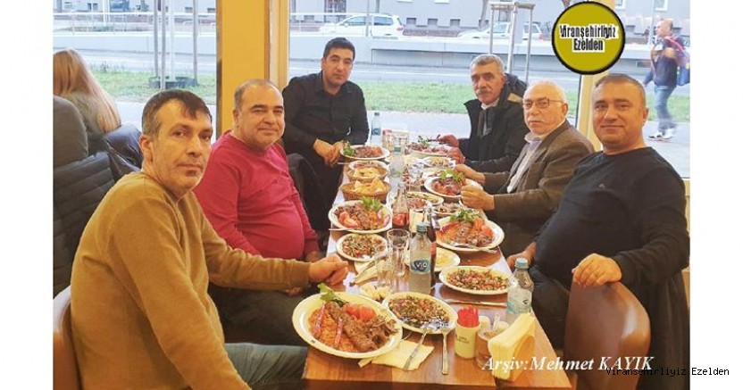 Almanya Hannover’de Bir Araya Gelmiş, Sinan Lebe, Ahmet Çağrı, Mehmet Çağrı, Mustafa Çağrı, Fahrettin Tatlı ve Serdar Özklavuz