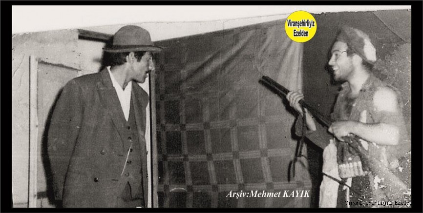 Amatör Tiyatroculardan Merhum Ömer Özsökmen(Ömer Ali Revşê) ve Necati Duygu
