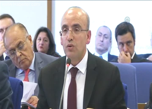 Ekonomi Geçen Yıla Oranla Daha Fazla Büyüyor