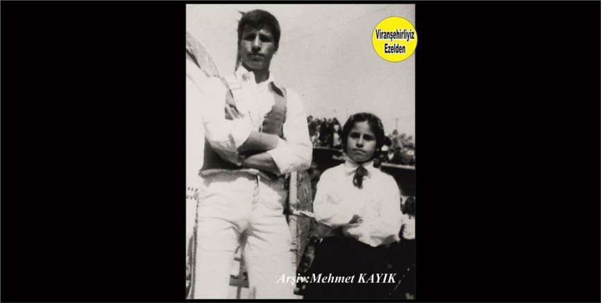 Eski Yıllardan Kalan Bir Fotoğraf Merhum Ahmet Kayık ve Kız Kardeşi Nilgün Kayık