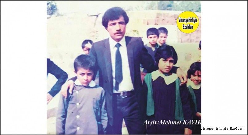 Hemşehrimiz Emekli Öğretmen Sefer Aytar, Öğrencilerinden Yüksel Kaya, Fadıl Delek ve Diğer Öğrencileri