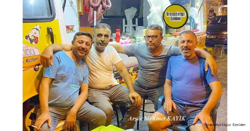 Hemşehrimiz İzmir’de Bir araya gelmiş, Eyyüp Karakurt, Bilal Durukan, Mehmet Mutlu ve Ahmet Karakurt