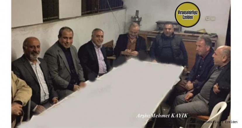 Hemşehrimiz İzmir’de Biraraya gelmiş, İş İnsanı Mustafa Yaşar, Kadircan Seyrek, Hilmi Uzun, Rehan Kaya, Mehmet Yılmaz ve Arkadaşları