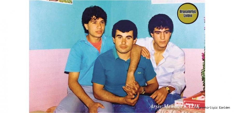 Hemşehrimiz Viranşehir’de 1986 Yılında Bir araya gelmiş, Ali Keskinbıçak, Adnan Erol ve Mehmet Selim Tanıyan