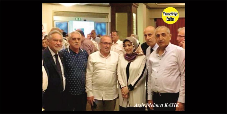 Viranşehirliyiz Ezelden Sayfası Genel Yayın Yönetmeni Aynı Zamanda Mersin Muhacirler Derneği Başkanı Mehmet Kayık, Ak Parti Genel Merkezi MKYK Üyesi Av. Zeynep Alkış ile Birlikte