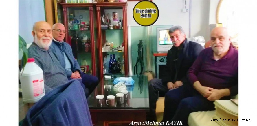 İstanbul Şirinevler’de Bir Araya Gelmiş, Osman Bayram Adil Çim ve Emin Tan ve Mehmet Tatar