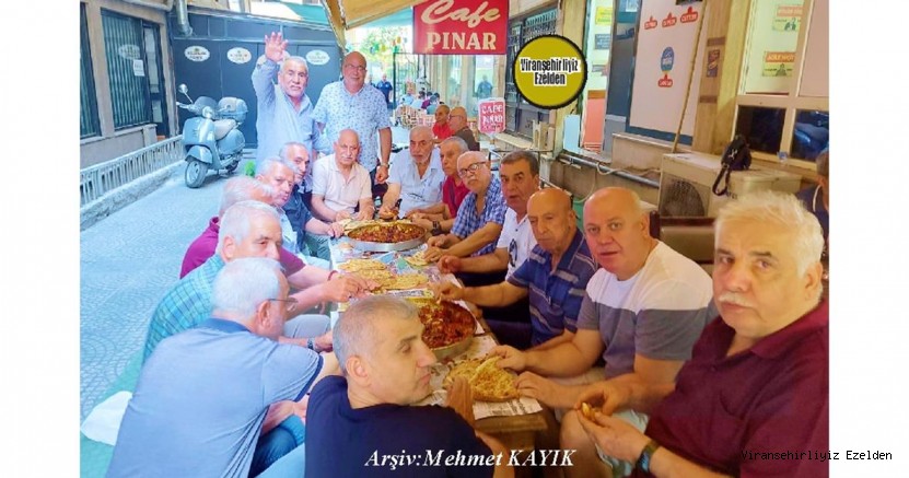 İstanbul Şirinevler’de Öğlen Tava Yemeğinde Bir Araya Gelmiş, Orhan Günhan, Mustafa Akyürek, Mehmet Ulu(Alu)