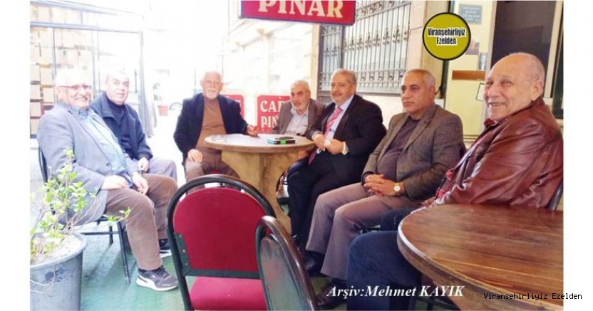 İstanbul Şirinevlerde Bir Araya Gelmiş, Mustafa Akyürek, Mehmet Orhan, İsmail Özçelik Nuri Duygu, Halil Özkılavuz, Rehan Kaya ve Orhan Günhan