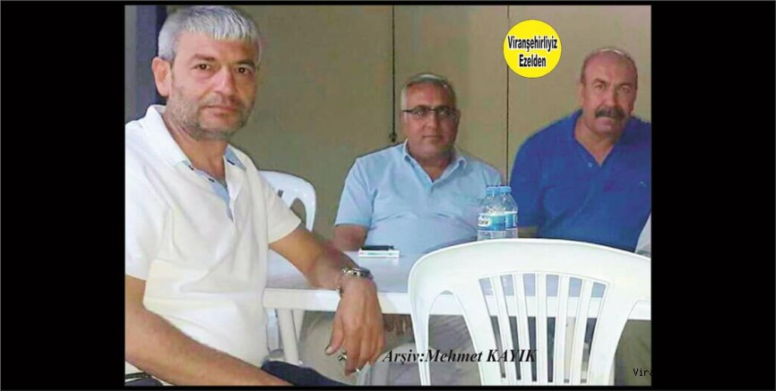 İstanbul Viranşehirliler Derneğinde Bir araya gelmiş, Merhum Turan Kanığ, Arkadaşları Mehmet Coşkun ve Rehan Kaya