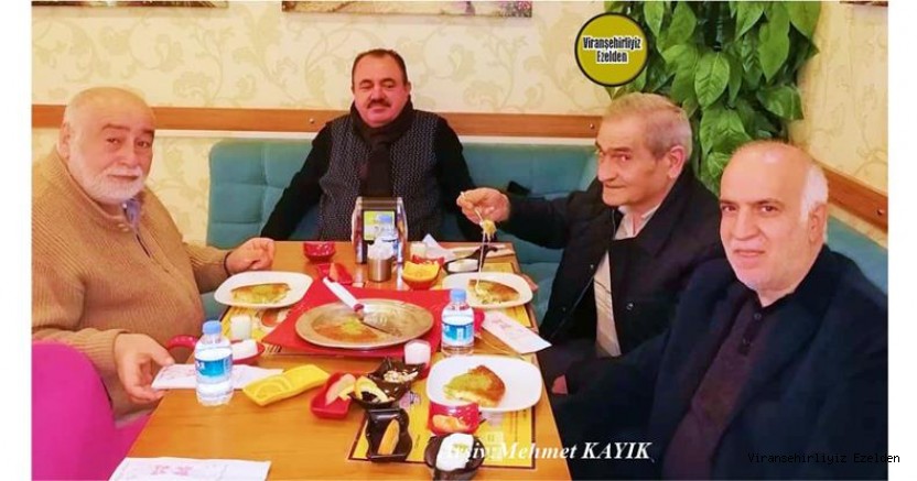 İstanbul Zeytinburnu Özkılavuz Künefe Sarayında Bir Araya Gelmiş, Cuma Yalçın, Osman Özkılavuz, Selahaddin Çakar ve İlhan Yılnur