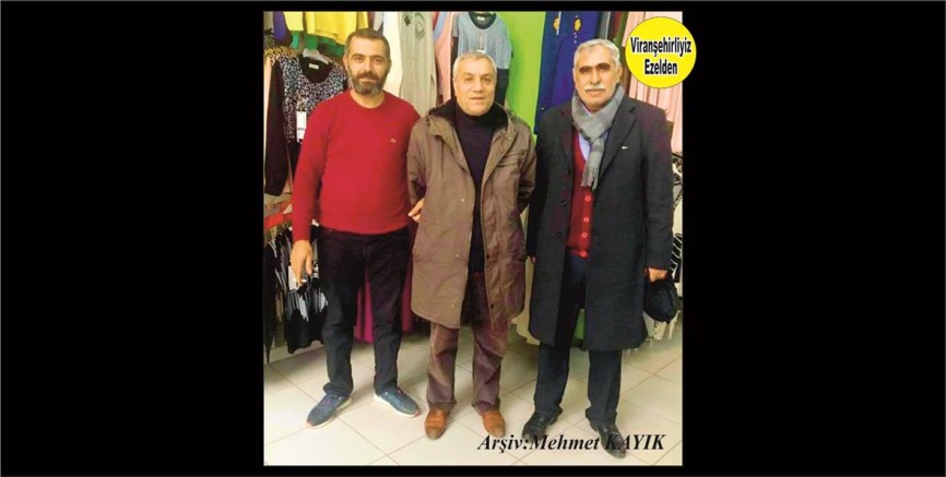 Kale Mahallesi Muhtar Adayları Cuma Toprak ve Mehmet Şükrü Özkan, Ahmet Öztürk’ün Yanında Beraber Bir Birilerine Başarı dileğinde bulundular