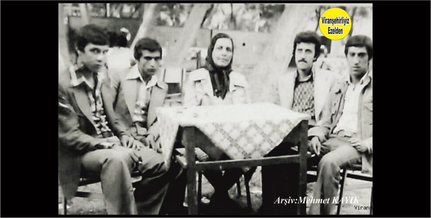 Merhum Mehmet Yakıcı, Merhume Naciye Özçelik ve Merhum Hasan Erol, Beşir Önen ve Casım Özçelik'e