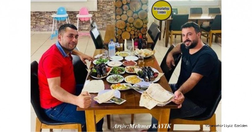 Mersin’de Ayyakkabı – Çanta Sektöründe Toptancı Esnaf olarak çalışan, Mustafa Kahraman ve Arkadaşı Mustafa Nigiz