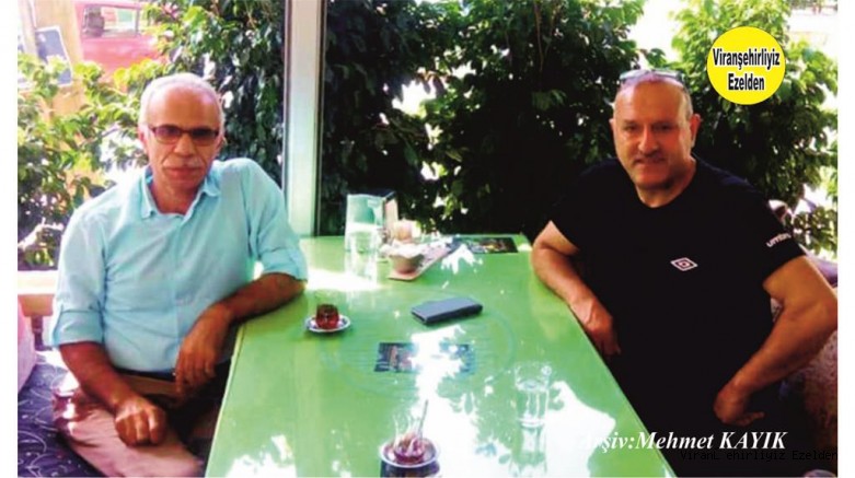 Mersin İl Milli Eğitim Müdürlüğünde Görev Yapan, Memur Hikmet Ağırtmiş ve Arkadaşı Emekli Nüfus Müdürü Mahmut Nedim Can