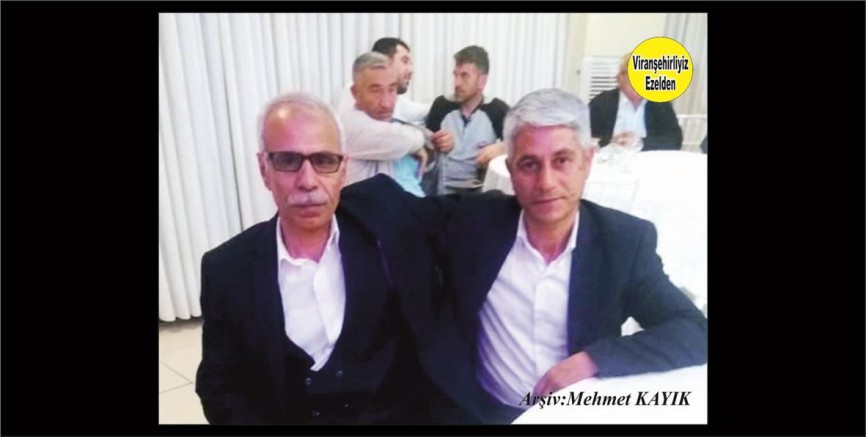 Mersin İl Milli Eğitim Müdürlüğünde Memur olarak Görev yapan Hikmet Ağırtmış ve Dayısının oğlu Cuma Aydın