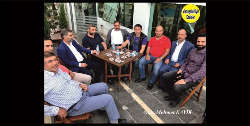 Muhtar Tesislerinde Bir Araya Gelmiş, Ekrem Kaya, Hadi Diken, Mehmet Tanıl, Celalettin Sayan, İsmail Şubat, İbrahim Batur, İsmail Kuran, İbrahim Tamur ve Ramazan Sayan