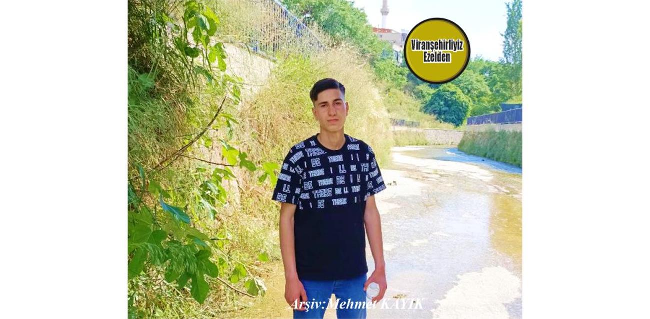 Viranşehir Sanayi Sitesinde Makas Ustası Olarak Hizmet Yapmış, Merhum Münir Kaya(Münir Usta)’nın Oğlu İzmir’de Yaşayan Murat Kaya’nın Oğlu Alper Kaya