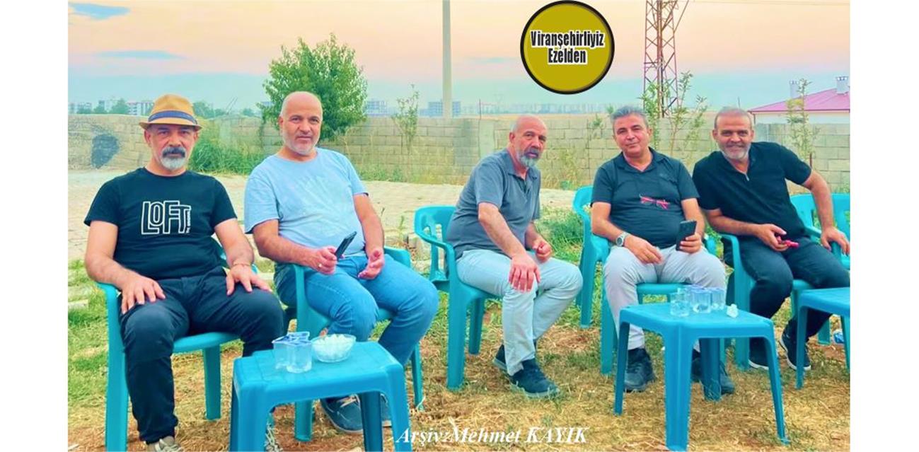 Siyasi Parti İlçe Başkanı Olarak Görev Yapmakta iken, 2009 Yılında Cezaevine Girdikten Sonra Yeni Tahliye Olan, Eski Başkan Adnan Etli, Kardeşleri Ecz. Süleyman Etli, Mustafa Etli, Serdar Etli