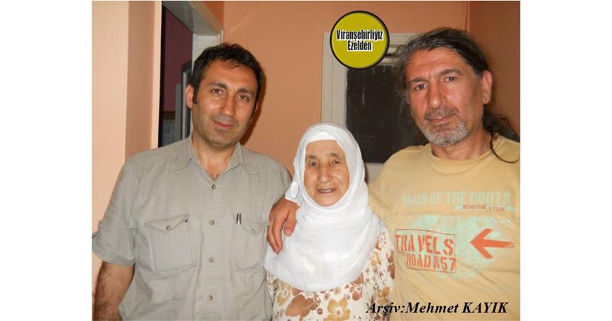 Merhume Bedriye Şekeroğlu, Çocukları Film Yönetmeni Esat Şekeroğlu ve Gazeteci Mustafa Şekeroğlu