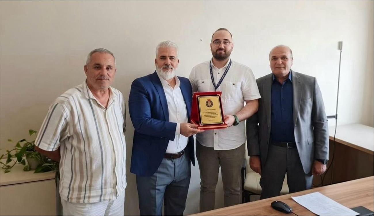 𝐀𝐘𝐃𝐈𝐍 𝐇𝐀𝐒𝐄𝐍𝐀𝐍 𝐀Şİ𝐑𝐄𝐓İ 𝐃𝐄𝐑𝐍𝐄Ğİ’𝐍𝐃𝐄𝐍 𝐃𝐑. 𝐌𝐔𝐑𝐀𝐓 Ö𝐙𝐂𝐀𝐍 𝐘𝐀𝐘’𝐀 “𝐘𝐈𝐋𝐈𝐍 𝐃𝐎𝐊𝐓𝐎𝐑𝐔” 𝐏𝐋𝐀𝐊𝐄𝐓İ