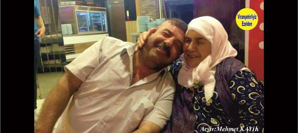  Usta kebabpçı Siraç Bahçeli ve Annesi Bedriye Bahçeli