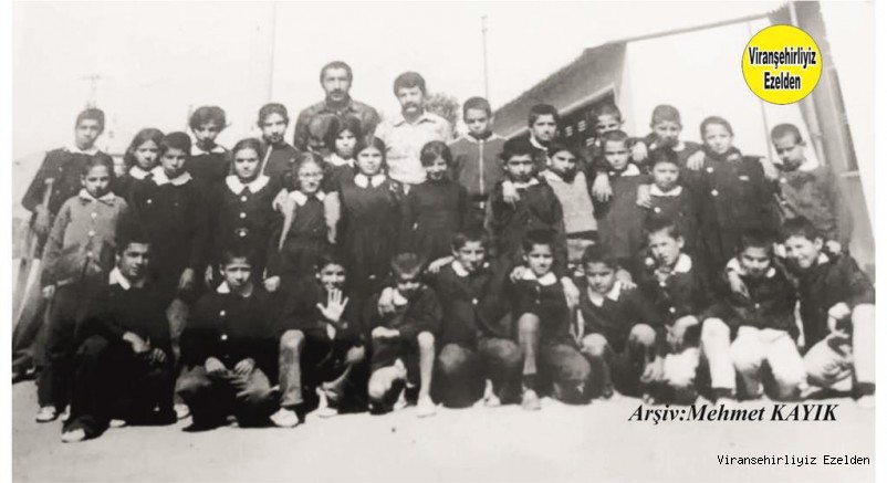 Viranşehir Atatürk İlkokulu Öğretmenlerinden Abdulkadir Kaya, Mustafa Tektaş(Veysanoğlu), Öğrencilerden Hasan Orhan
