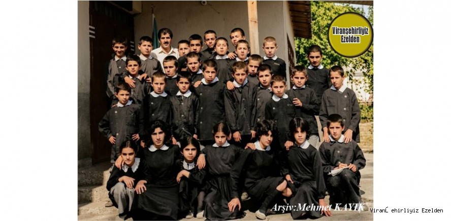 Viranşehir Atatürk İlkokulunda Öğretmen Olarak Görev Yapmış, Emekli Öğretmen Yasin Güldaş ve Eski Öğrencileri