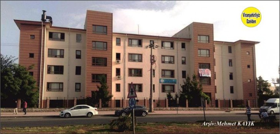 Viranşehir Bahçelievler Mahallesi İpekyolu Üzerinde Bulunan Atatürk İlkokulu ve Ortaokulu 