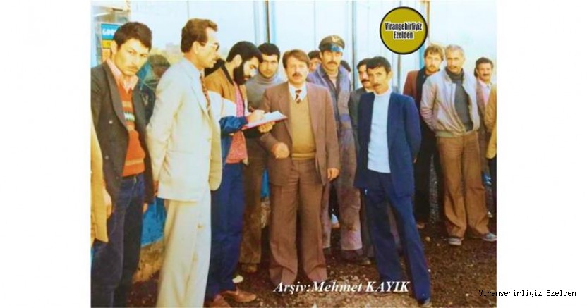 Viranşehir Belediyesi Eski Başkanı Merhum Muharrem Şıhanlıoğlu, Gazeteci Ferhat Özer, Başkan Yardımcısı Merhum Reşat Konuk, İlçe Özel İdare Müdürü Merhum Kemal Yetkin, Atölye Amiri İbrahim Anyığ