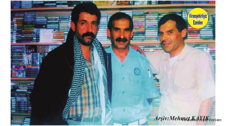 Viranşehir Belediyesi Eski Zabıta Memurlarından olan, Hüseyin Kaçan, Yeşilçam Film Yönetmeni Gani Rüzgar Şavata ve Müzik Yapımcısı Mehmet Klay