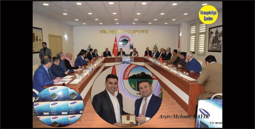 VİRANŞEHİR BELEDİYESİ’NDEN YAZICISI OLMAYAN 16 MAHALLE MUHTARINA  YAZICI DESTEĞİ