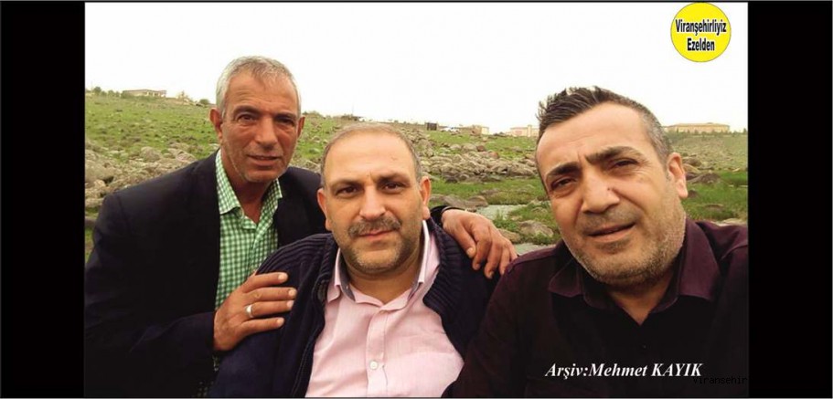 Viranşehir Belediyesinde Birim Müdürlüğü Görevini Yürüten Müdür Mithat Kemal Alay, Abdulkadir Kırmızı(Kado Kırmızı) ve Kadir Gönüllü
