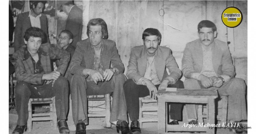 Viranşehir Cumhuriyet Meydanında Yıllarca Esnaflık yapmış, Merhum Bekir Taylan(Moğul), Adnan Taylan, Ahmet Çeken ve Mahmut Topkan