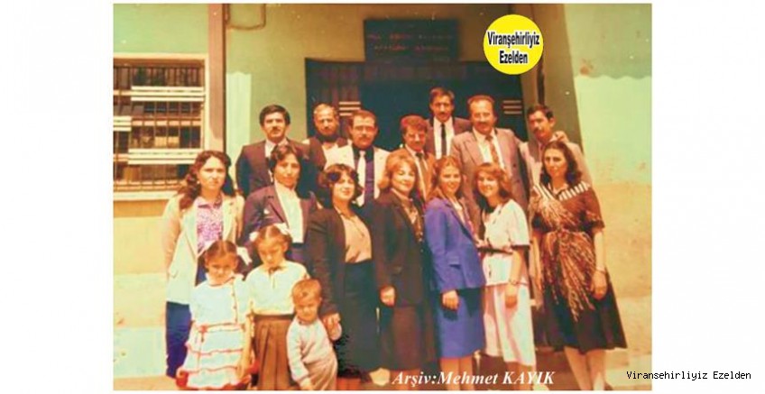 Viranşehir’de Birlikte Yıllarca Öğretmenlik yapmış, Mustafa Alay, Gülcihan Sert, Ali Öztürk, Mustafa Tektaş(Aytar) ve Öğretmen Arkadaşları