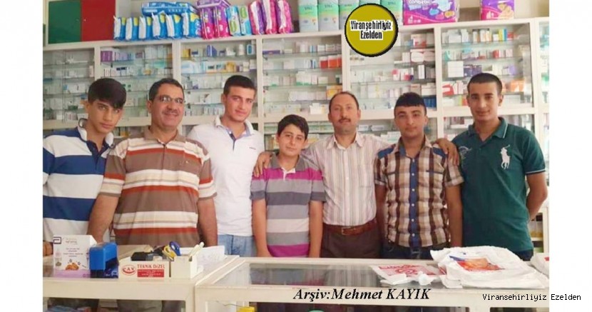 Viranşehir’de Eczane Sektörüne Yıllarca Hizmet vermiş, Sevilen insan Şeyhmus Çiftçi, Aziz Gizli ve Personelleri