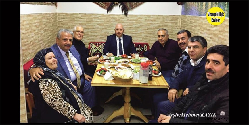 Viranşehir’de Edibe Sultan ile Mama Edo olarak Tanınan Çetin Zerenoğlu’nun Annesi Edibe Zerenoğlu ve Hemşehrileri