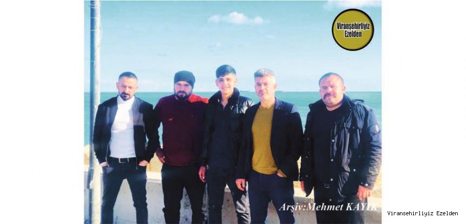 Viranşehir’de Kuyumcu Esnaflığı yapmış, Mehmet Sürme, Sanayi Esnaflığı yapmış, Eyyüp Sürme, Ferhat Sürme, Emrullah Sürme ve Mehmet Nur Sürme
