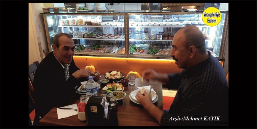 Viranşehir’de Meşhur Çaycı Suphi olarak tanınan Suphi Tunç ve Mehmet Çoşkun
