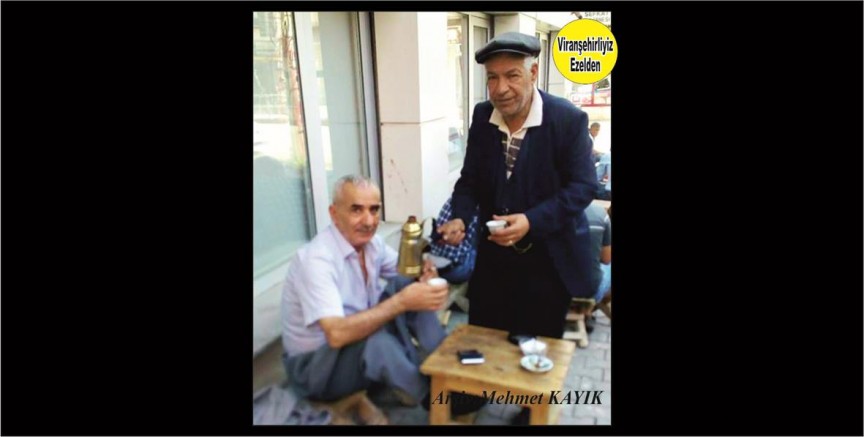 Viranşehir’de Mırranın Ustası olarak kabul edilen, Karadayı(Ahmet Barik) ve Garip GüderViranşehir’de Mırranın Ustası olarak kabul edilen, Karadayı(Ahmet Barik) ve Garip Güder