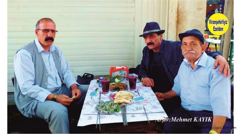 Viranşehir’de Pala Dayı olarak tanınan Resul  Ekrem Güngör, Tiyatro Yönetmeni Abdulkadir Ateş ve Mahalli  Sanatçı Ahmet Dayı