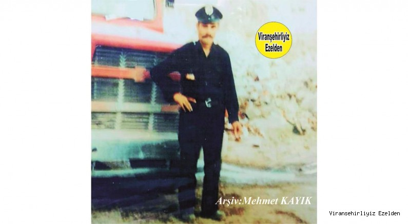 Viranşehir’de Ruvi olarak tanınan Merhum Hadi İlçekyuğ’a Ait 1980 yılında İtfaiye Personeli iken, çekilmiş Bir Fotoğrafı