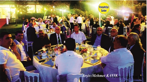 Viranşehir’de Sevilen Sayılan Güzel İnsan Avukat Mehmet Münir Öztürk, Sabri Özdemir,  Diyarbakır Eski Belediye Başkanı Feridun Çelik,  Abdülaziz Müjdeci, Şeyhmus Dodanlıoğlu, Hacı Cemal Öztürk, Sinan Demir 