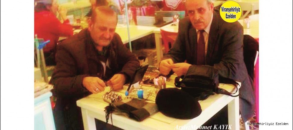 Viranşehir’de Sümerbank Müdürlüğü yapmış, Ahmet Kaplan ve Emekli Öğretmenlerimizden Fahri Kaya